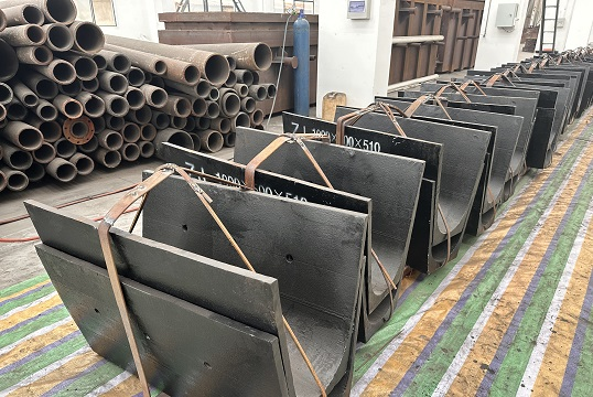 哪家厂家可按需定做锅炉煤斗稀土耐磨91抖音黄版？